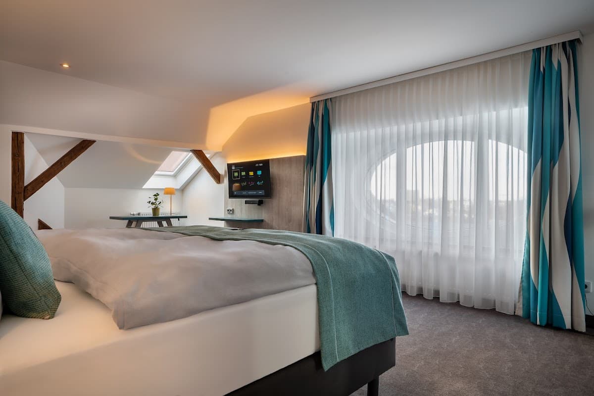 Holiday Inn - the niu, Rig Lübeck by IHG - Bild 2