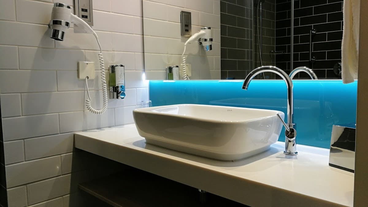 Holiday Inn Express Freiburg - City Centre - Bild 3