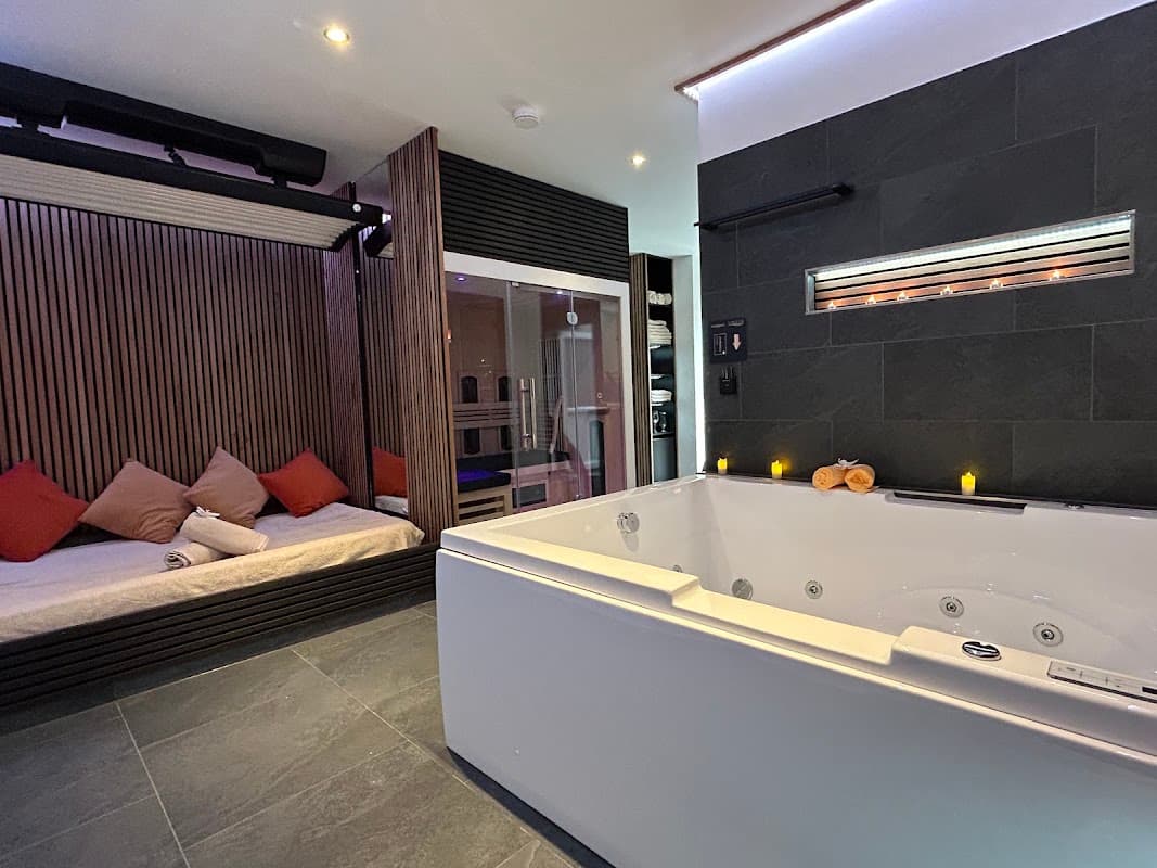 Hotel A Wellnesssuite - Übernachtung. Pure Entspannung. Sauna & Whirlpool ganz privat! - Hauptbild
