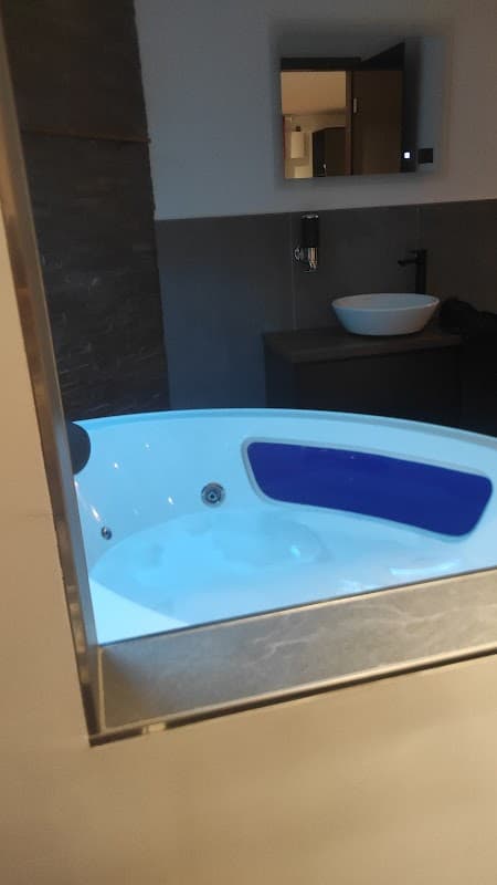 Motel A - Das luxuriöse Liebesnest und Wellness für besondere Stunden! - Bild 3