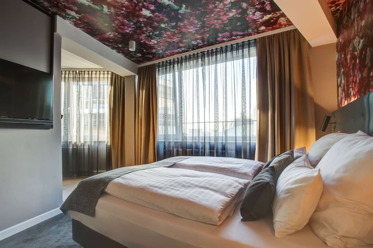 Vienna House Easy by Wyndham Hamburg - Bild 2