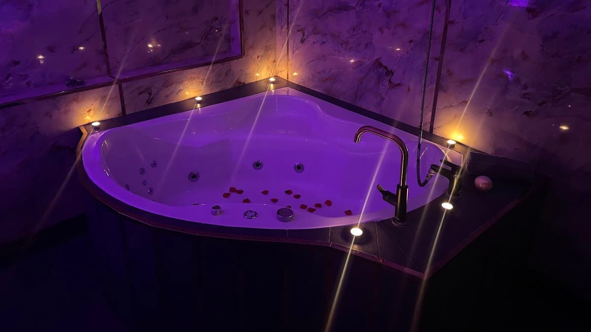 YourSpa mit Private Sauna & Whirlpool - Bild 2