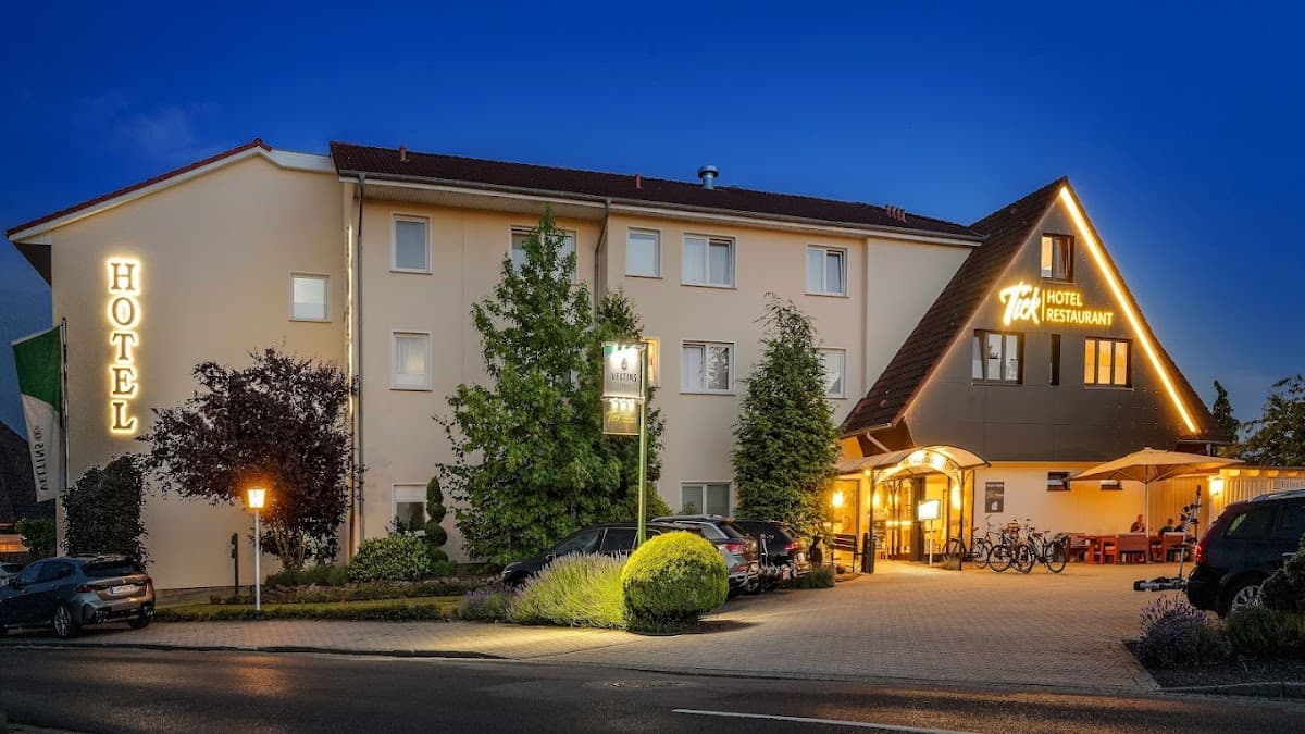 Hotel & Apartments Tiek