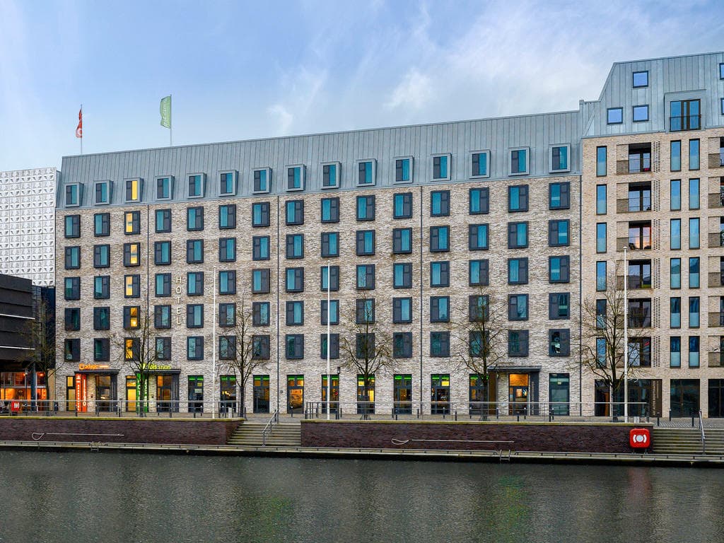 Adagio Access Hotel
