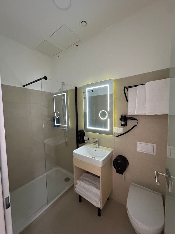 NIKO HOTEL am Hannover Hbf - Bild 3