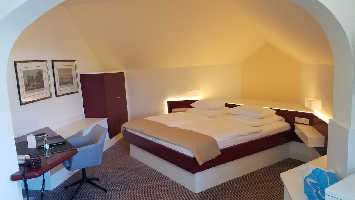 Rheinhotel Dreesen GmbH - Bild 2