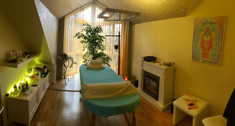 Auszeit zum Entspannen - Ganzheitliche Massagen in Achtsamkeit - Praxis für TouchLife Massage - Bild 3