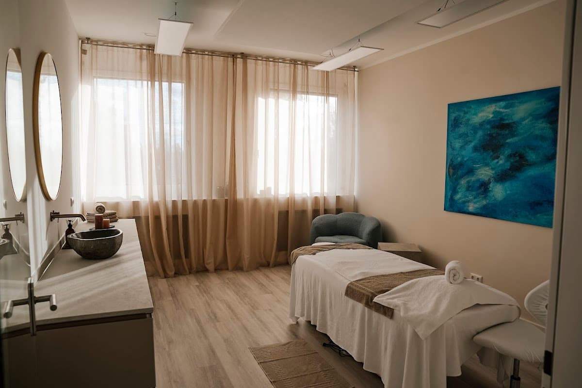 FACE & BODY Day Spa/ Urban Spa