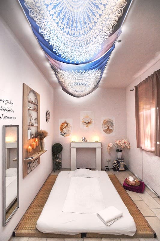 Shakti Massagen SPA UG - Massage Spa Bonn - Wellness-Programm Bonn