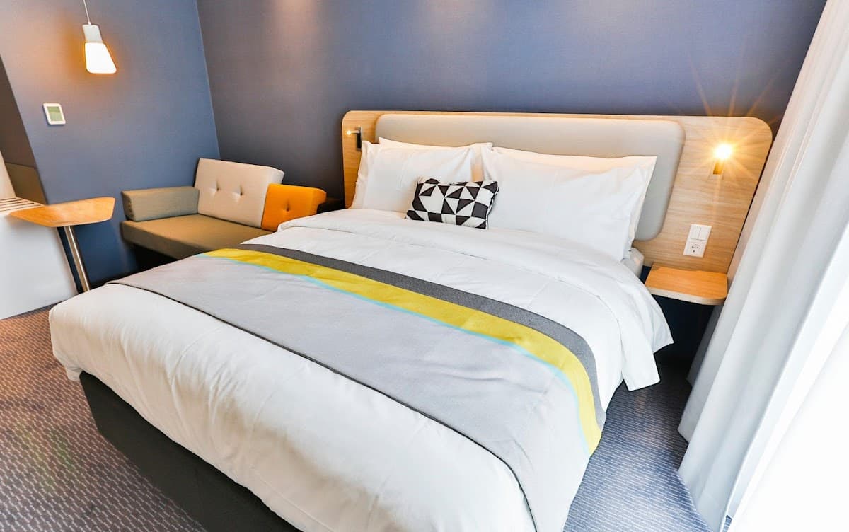Holiday Inn Express Karlsruhe - City Park by IHG - Bild 2