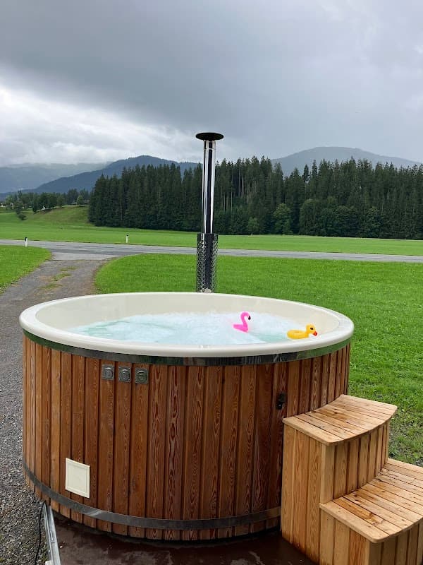 Mobilen Whirlpool mieten / Judy‘s Hot Tub