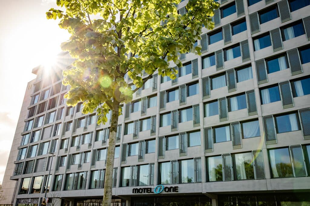 Hotel Motel One Karlsruhe - Bild 3