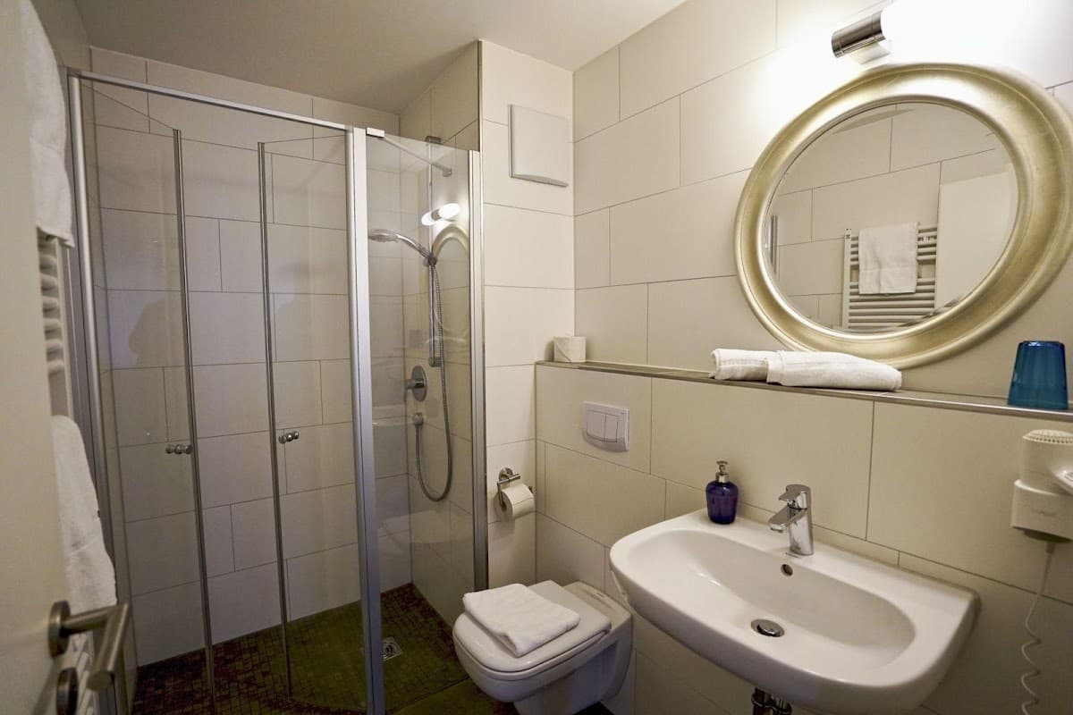 Busses Guesthouse in Freiburg - Bild 3