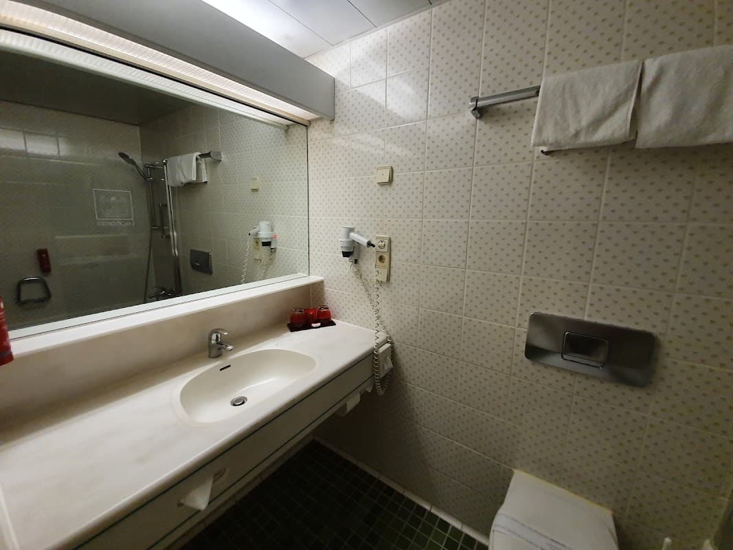 Leonardo Hotel Karlsruhe - Bild 3