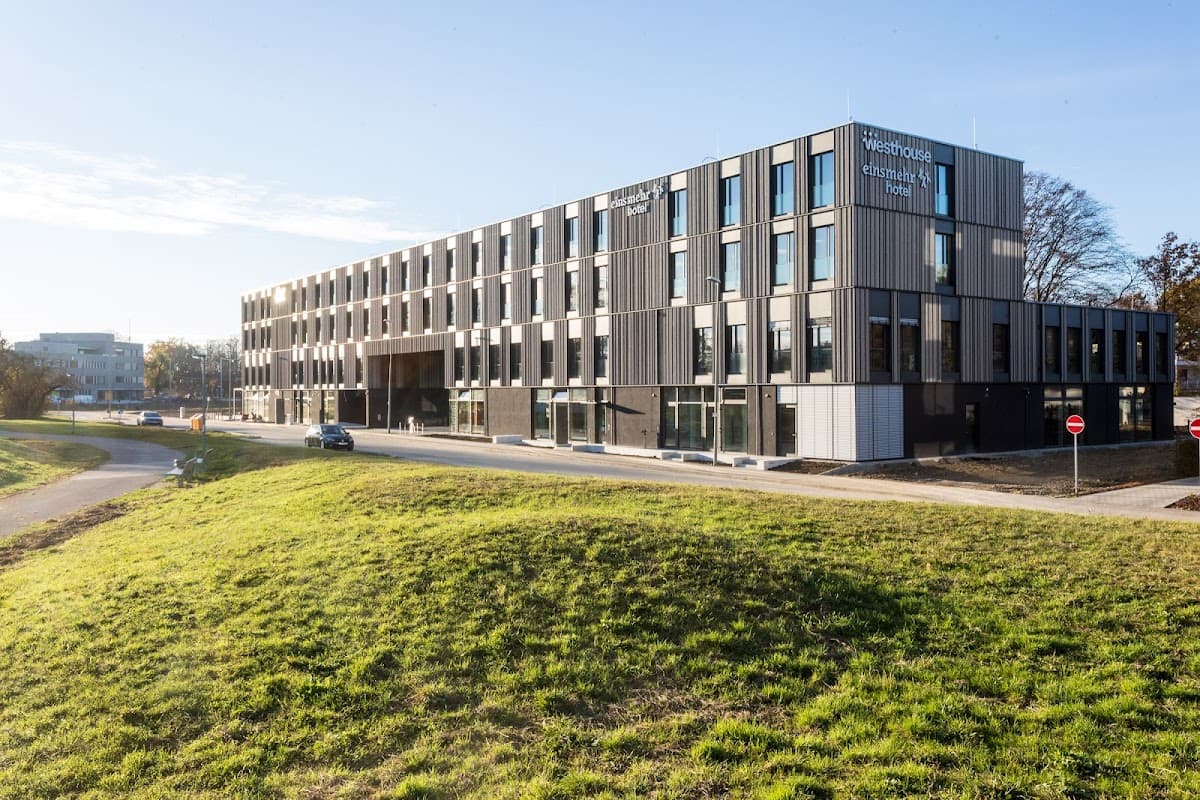 Hotel einsmehr