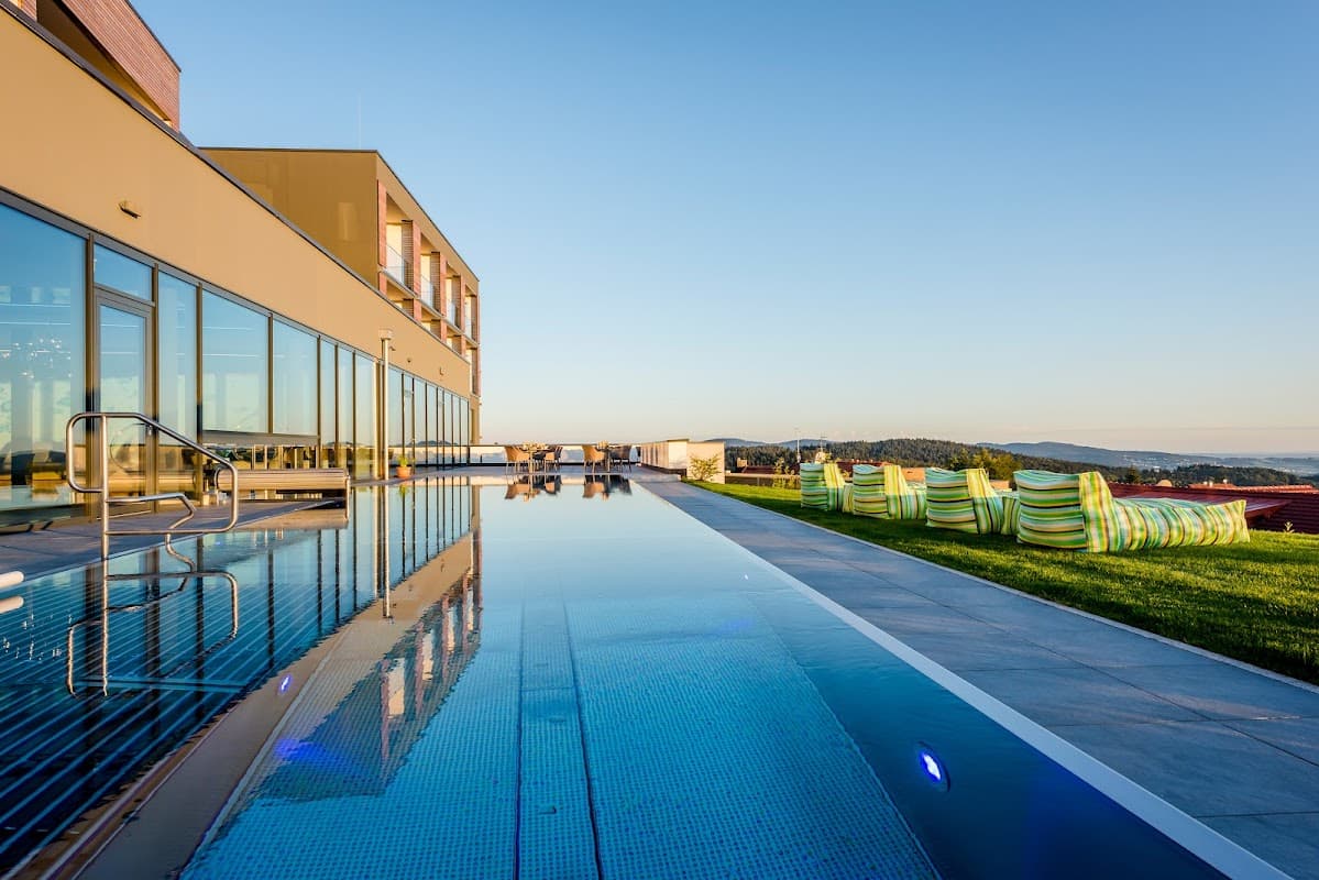 Hüttenhof - Wellnesshotel & Luxus-Chalets - Bayerischer Wald - Hauptbild